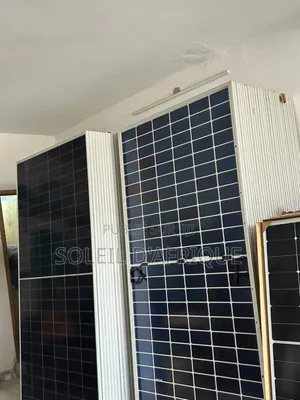 Panneaux Solaires 590w