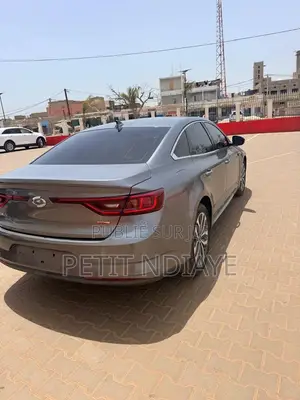 Renault Samsung SM6 2016 Gris