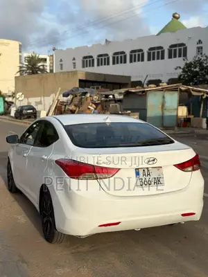 Hyundai Elantra 2013 Blanc