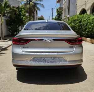 Renault Samsung SM6 2017 Gris