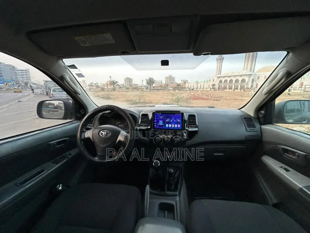 Toyota Hilux 2015 Gris
