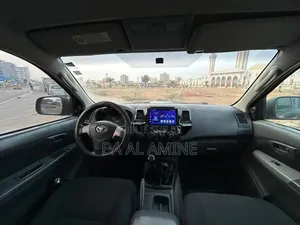 Toyota Hilux 2015 Gris