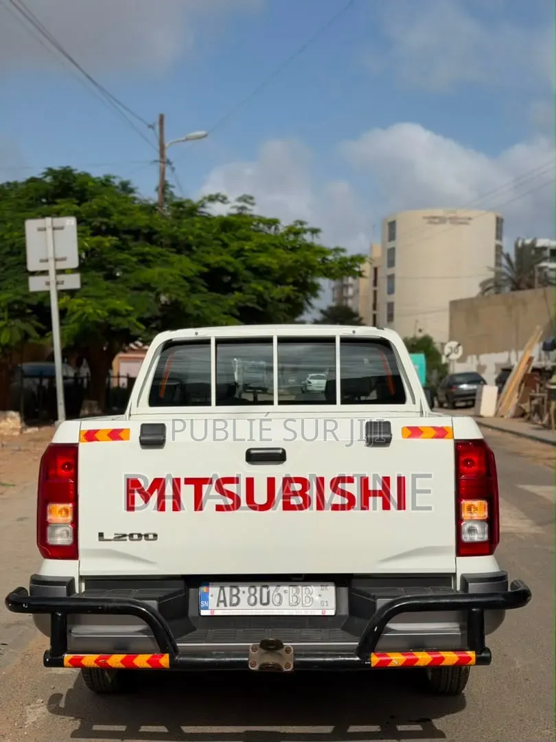 Mitsubishi L200 2025 Blanc