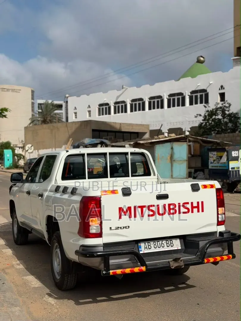 Mitsubishi L200 2025 Blanc