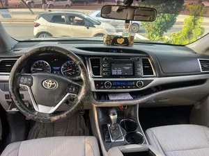 Toyota Highlander 2016 Noir Mat