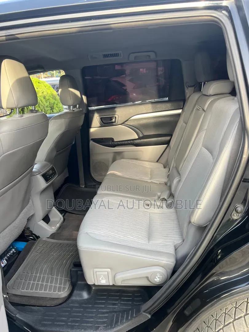 Toyota Highlander 2016 Noir Mat