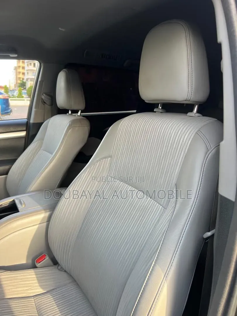 Toyota Highlander 2016 Noir Mat