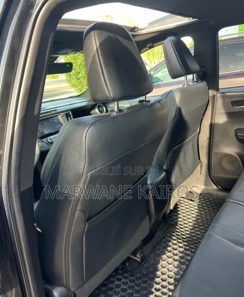 Toyota RAV4 2018 Noir