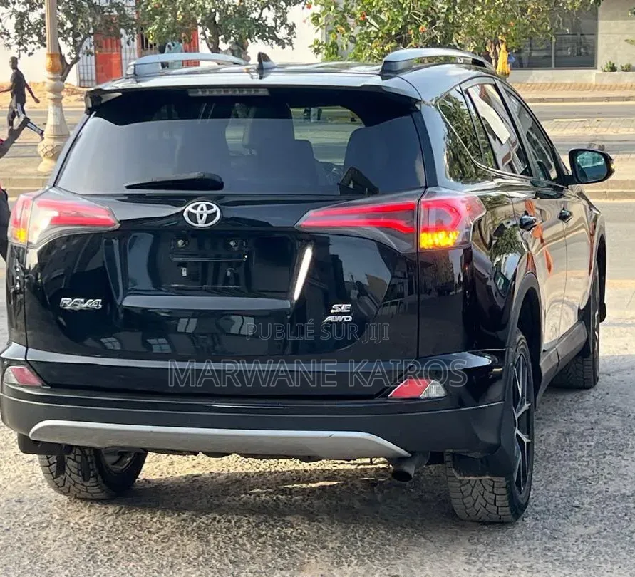Toyota RAV4 2018 Noir