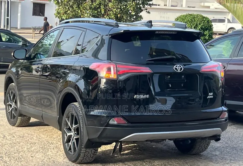 Toyota RAV4 2018 Noir