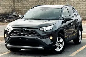 Toyota RAV4 Hybrid 2022 Gris