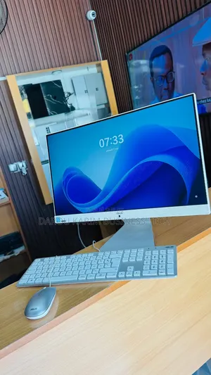 Nouveau Ordinateur de bureau Asus Autre 8GB Intel Celeron SSD 256GB