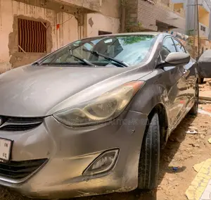 Hyundai Elantra 2011 Gris