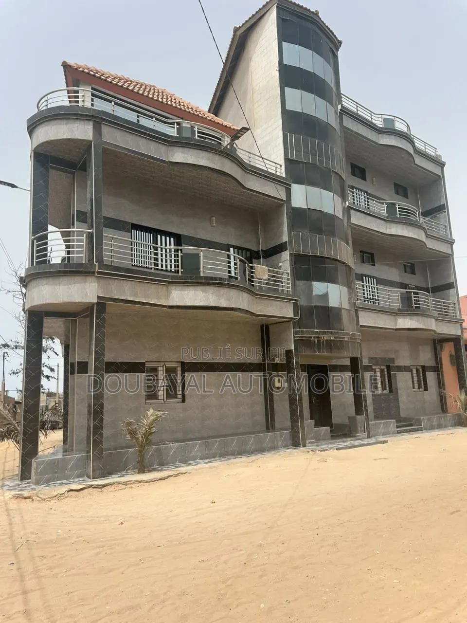3chbre Villa dans Amo 6, Guediawaye à Vendre