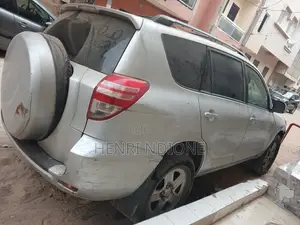 Toyota RAV4 2.5 4x4 2012 Gris