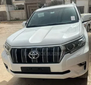 Nouveau Toyota Land Cruiser Prado 2025 Blanc