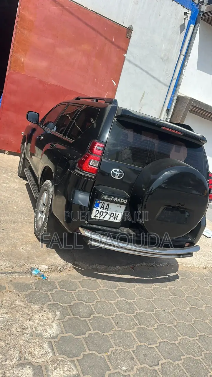 Toyota Land Cruiser Prado 2019 Noir