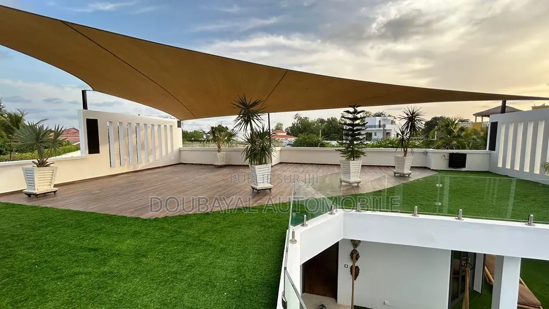 Meublé 2chbre Villa dans Warang, Thiès Sud à Vendre
