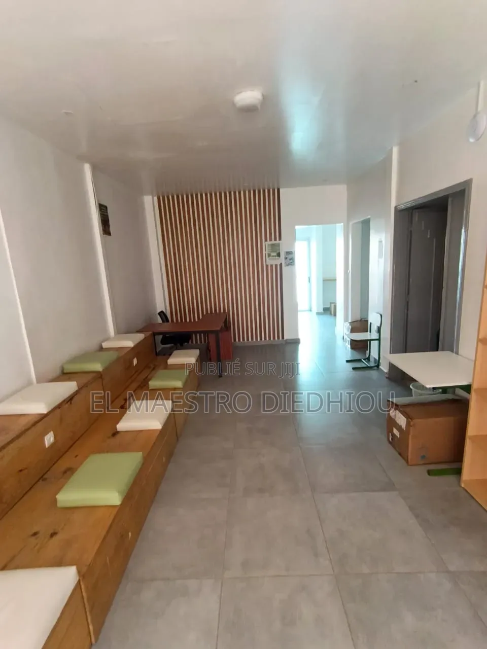 20chbre Maison de ville / Terrasse dans Villa R+2 À Louer à Louer
