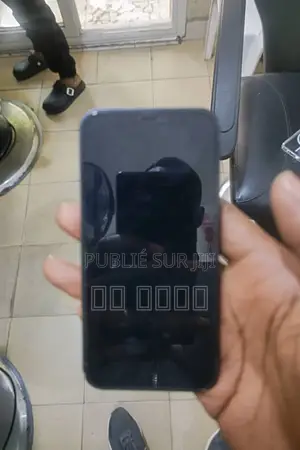 Apple iPhone 12 64 GB Bleu