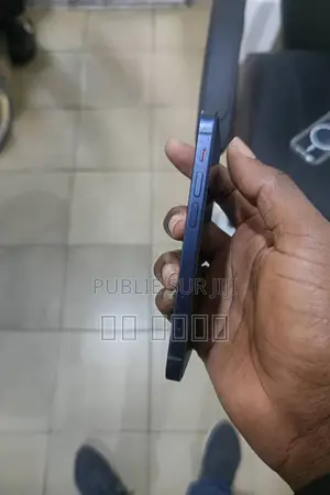 Apple iPhone 12 64 GB Bleu