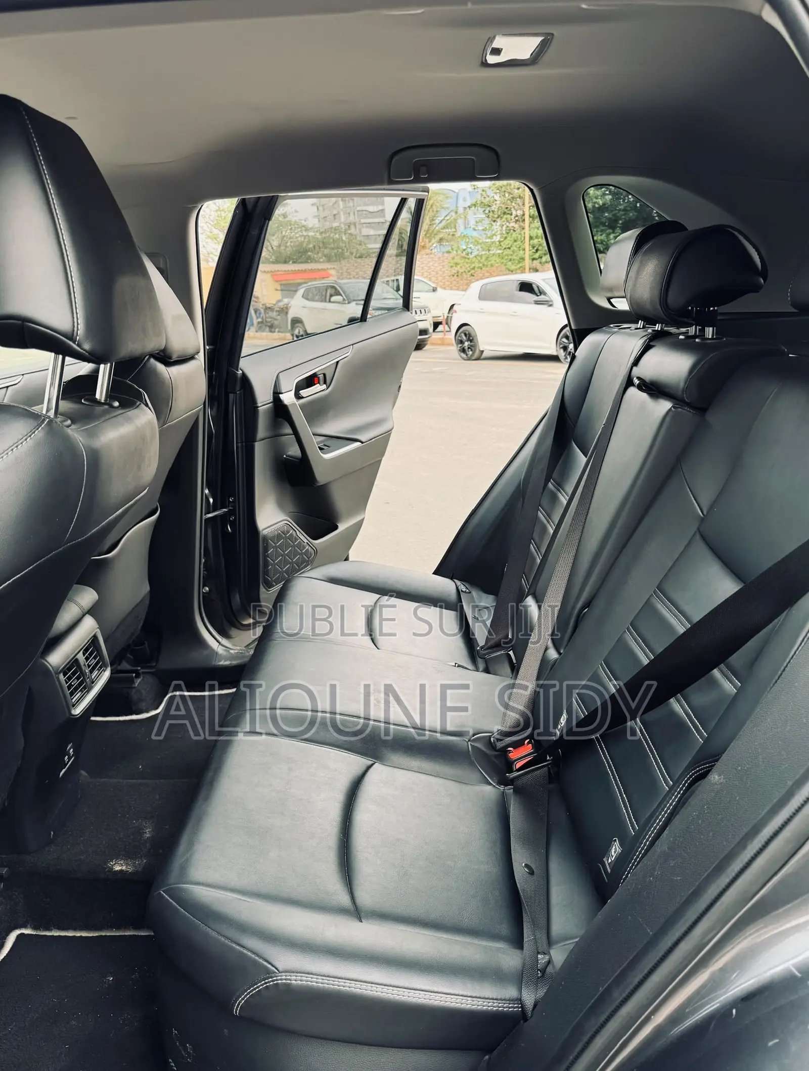 Toyota RAV4 2020 Gris