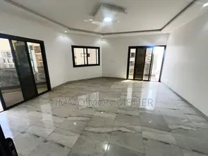 2chbre Appartement dans Appartement F3 A à Louer