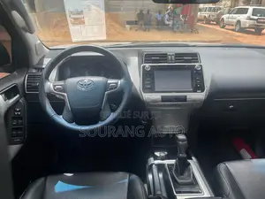 Toyota Land Cruiser 4.0 V6 EXR 2018 Gris
