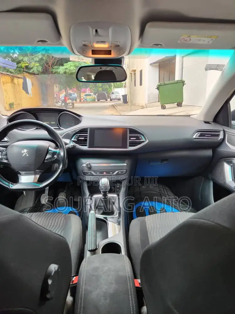 Peugeot 308 2017 Bleu