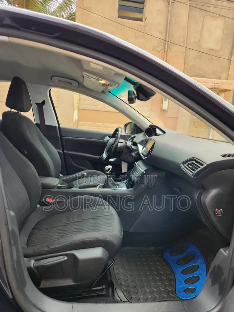 Peugeot 308 2017 Bleu
