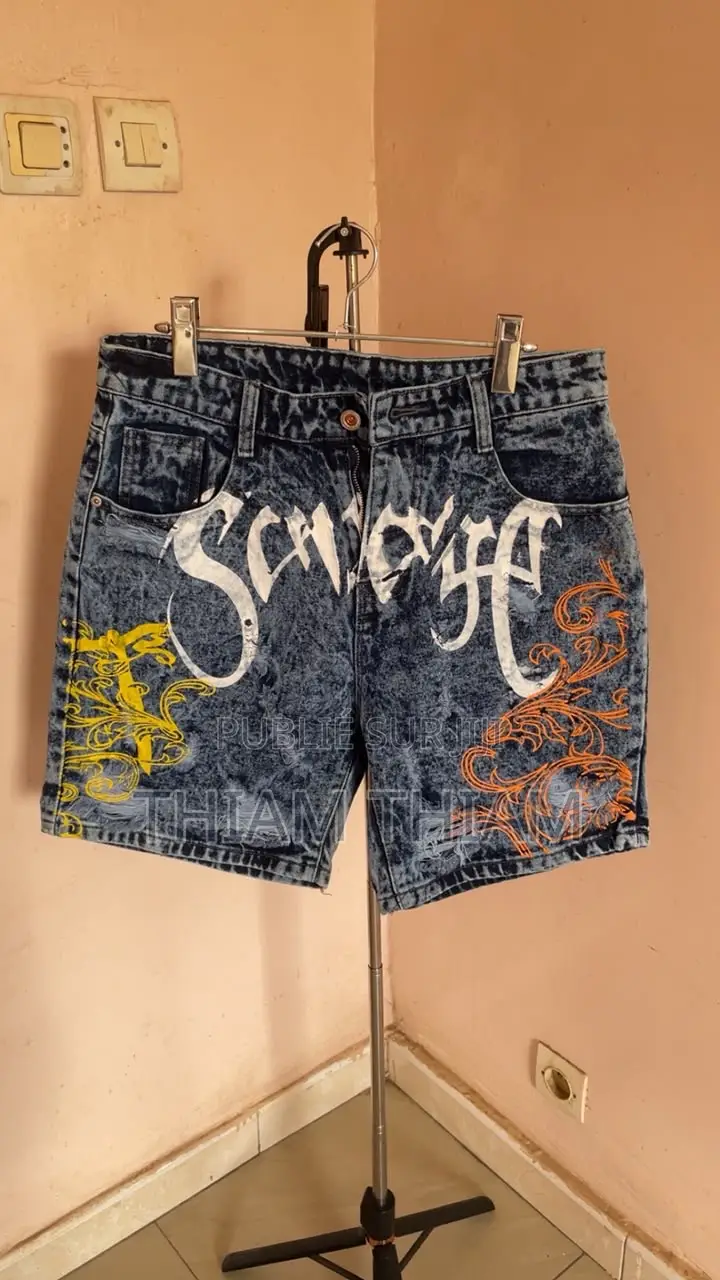 Vêtements Hommes Femmes Enfants