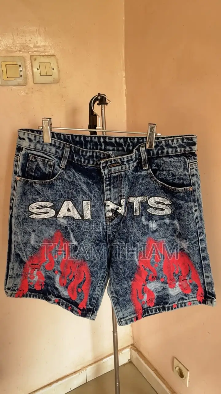Vêtements Hommes Femmes Enfants
