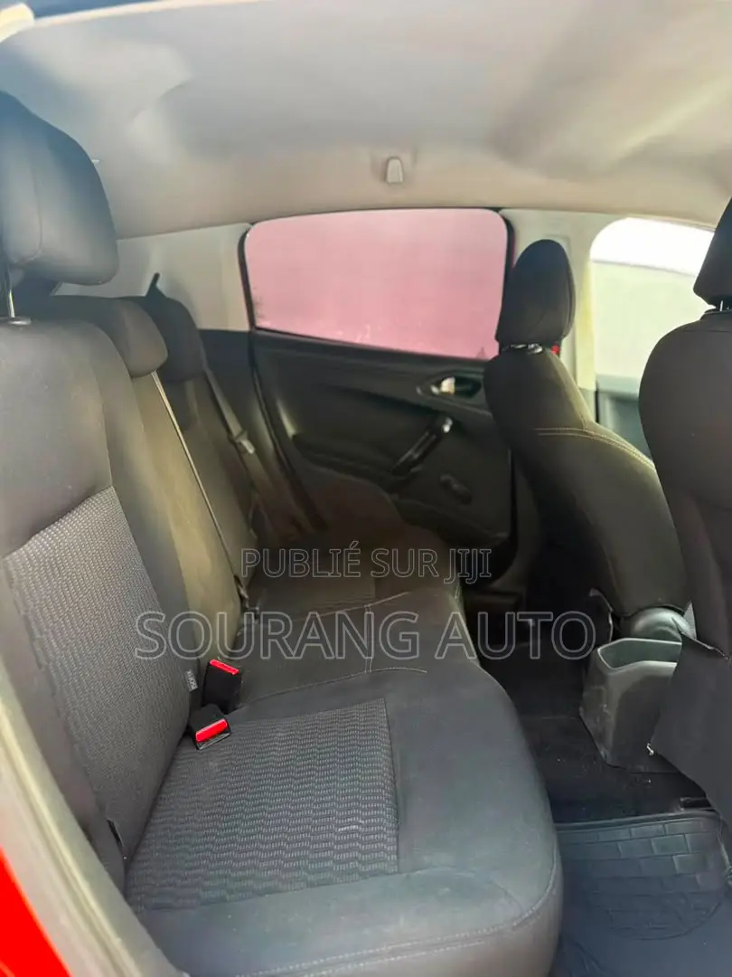 Peugeot 208 2016 Rouge