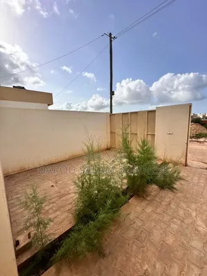 2chbre Villa dans Kur Mbaye Fall, Yoff à Vendre