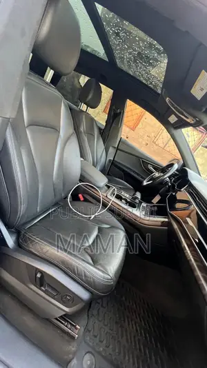 Audi Q8 3.0T Premium AWD quattro 2019 Gris