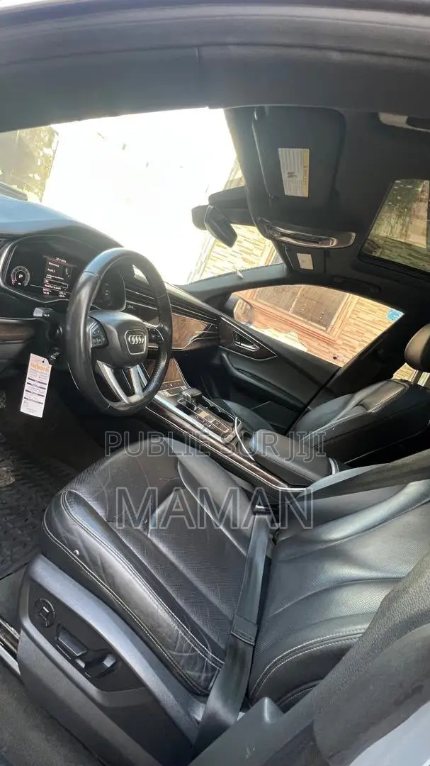 Audi Q8 3.0T Premium AWD quattro 2019 Gris