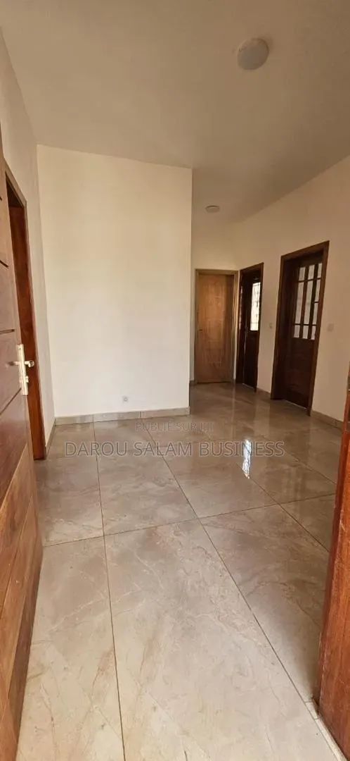 2chbre Villa dans Kur Mbaye Fall, Yoff à Vendre