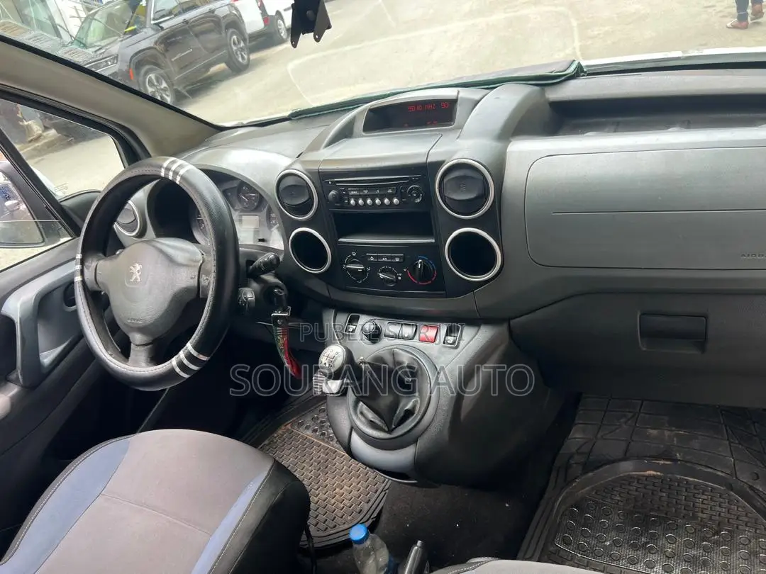 Peugeot Partenaire 2015 Blanc