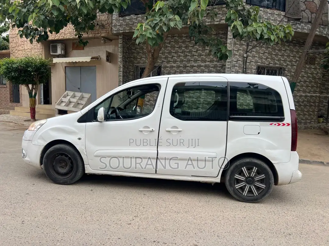 Peugeot Partenaire 2015 Blanc
