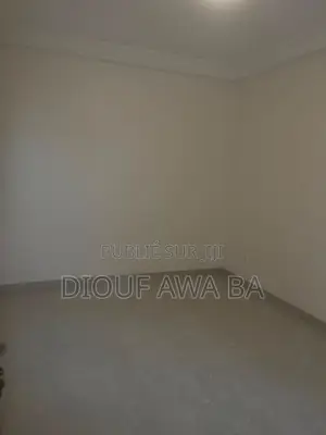 Immeuble À Louer Mermoz