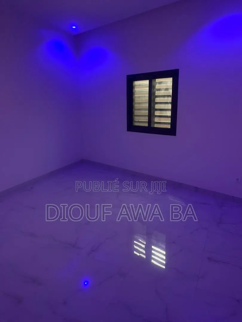 Immeuble À Louer Mermoz
