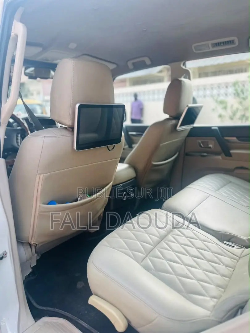 Mitsubishi Pajero 2015 Blanc