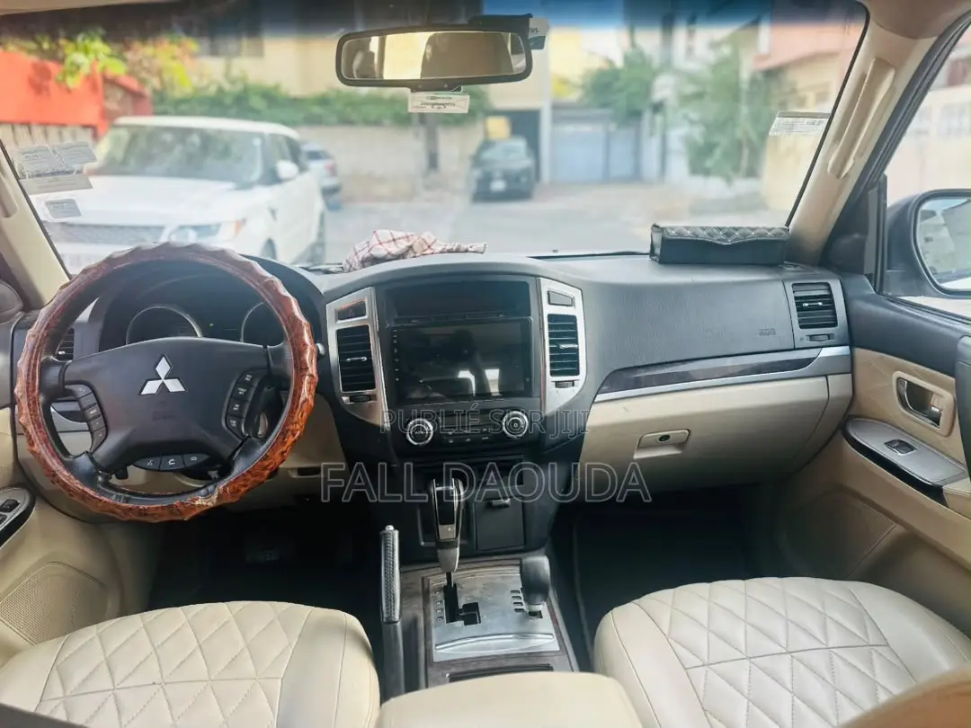 Mitsubishi Pajero 2015 Blanc