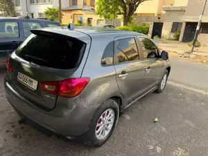 Mitsubishi RVR 2015 Gris