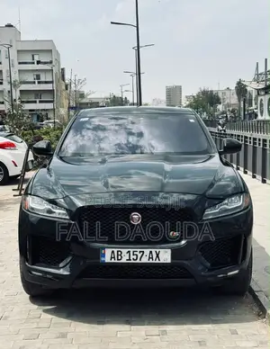 Jaguar F-Pace 2017 Noir