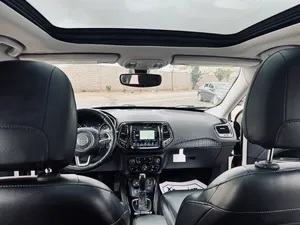 Jeep Cherokee 2018 Beige
