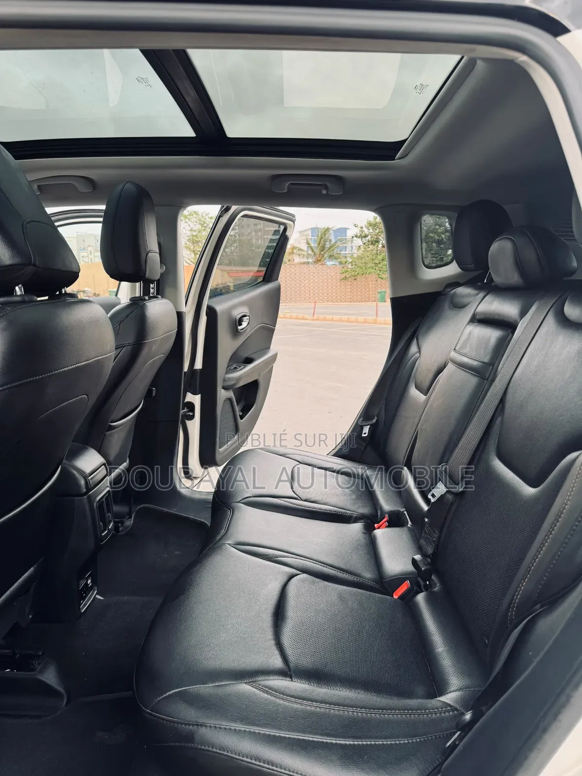 Jeep Cherokee 2018 Beige