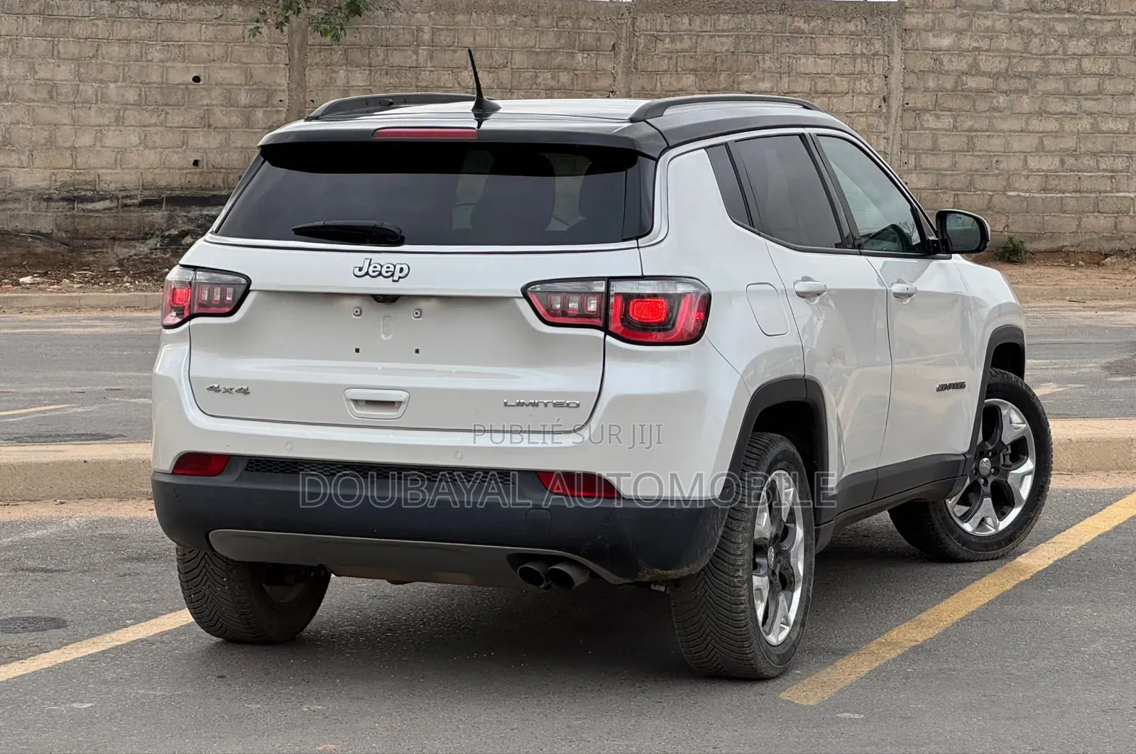 Jeep Cherokee 2018 Beige