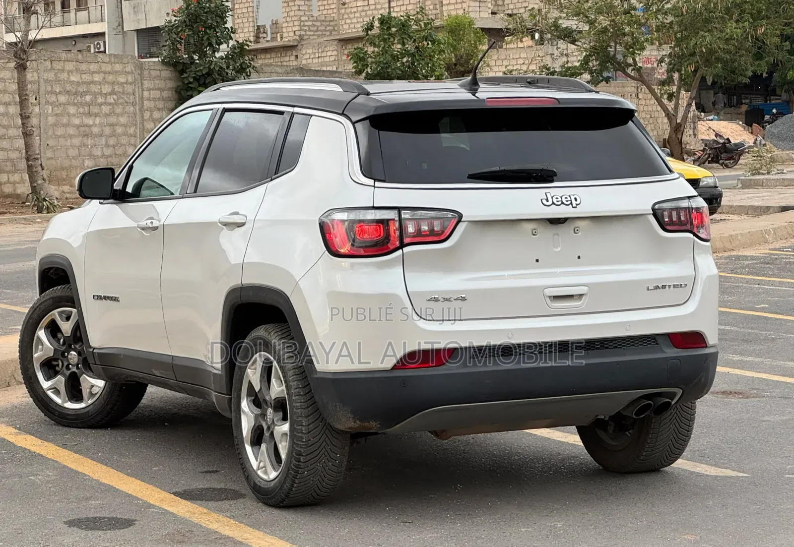 Jeep Cherokee 2018 Beige