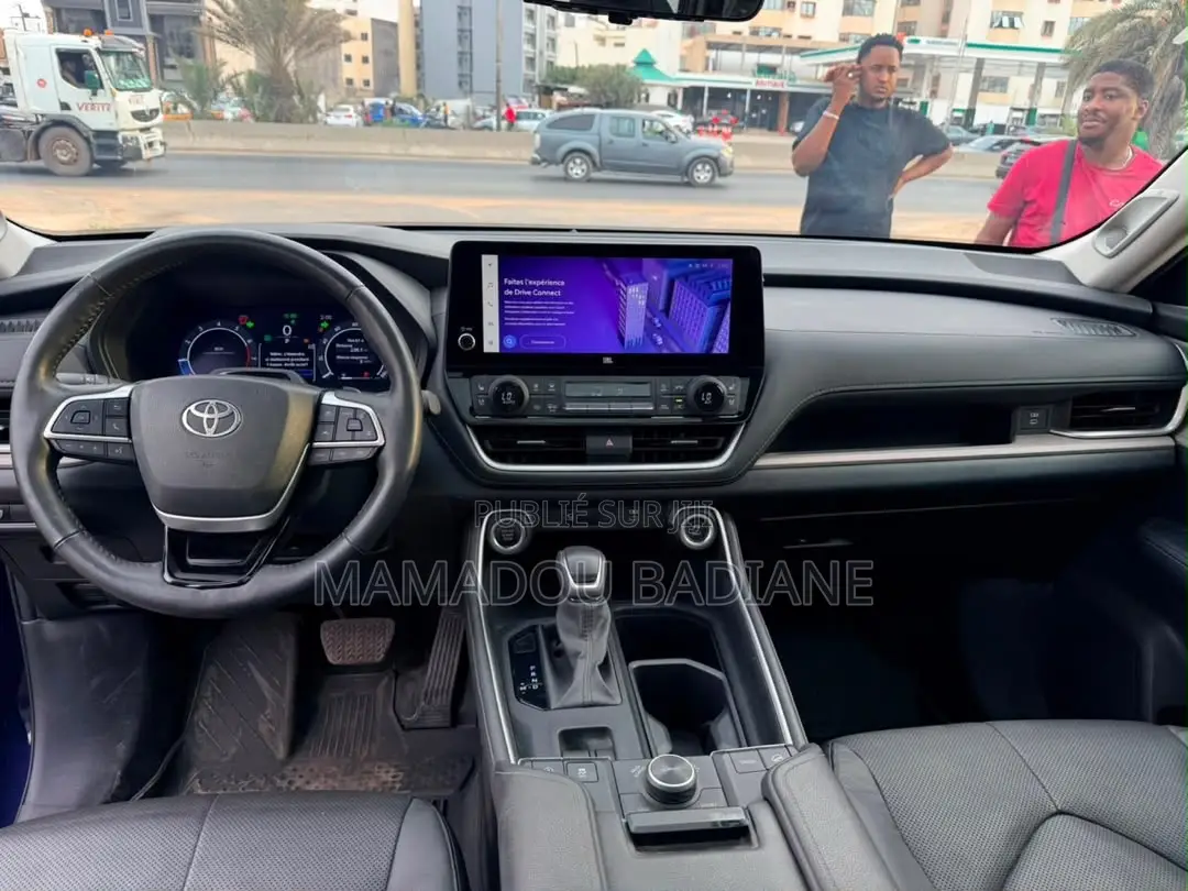 Toyota Highlander 2024 Bleu
